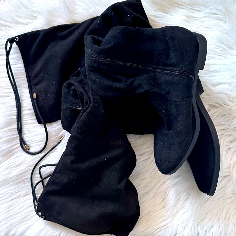 Black Thigh High Hugging Boots